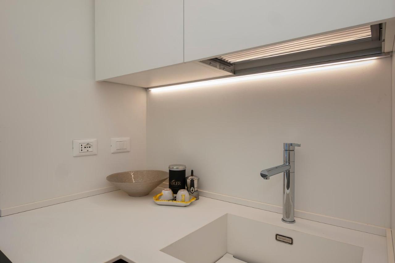 Luxury Near Arco Della Pace Guerrazzi 9 Milaan